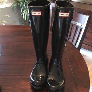 Hunter tall glossy boot